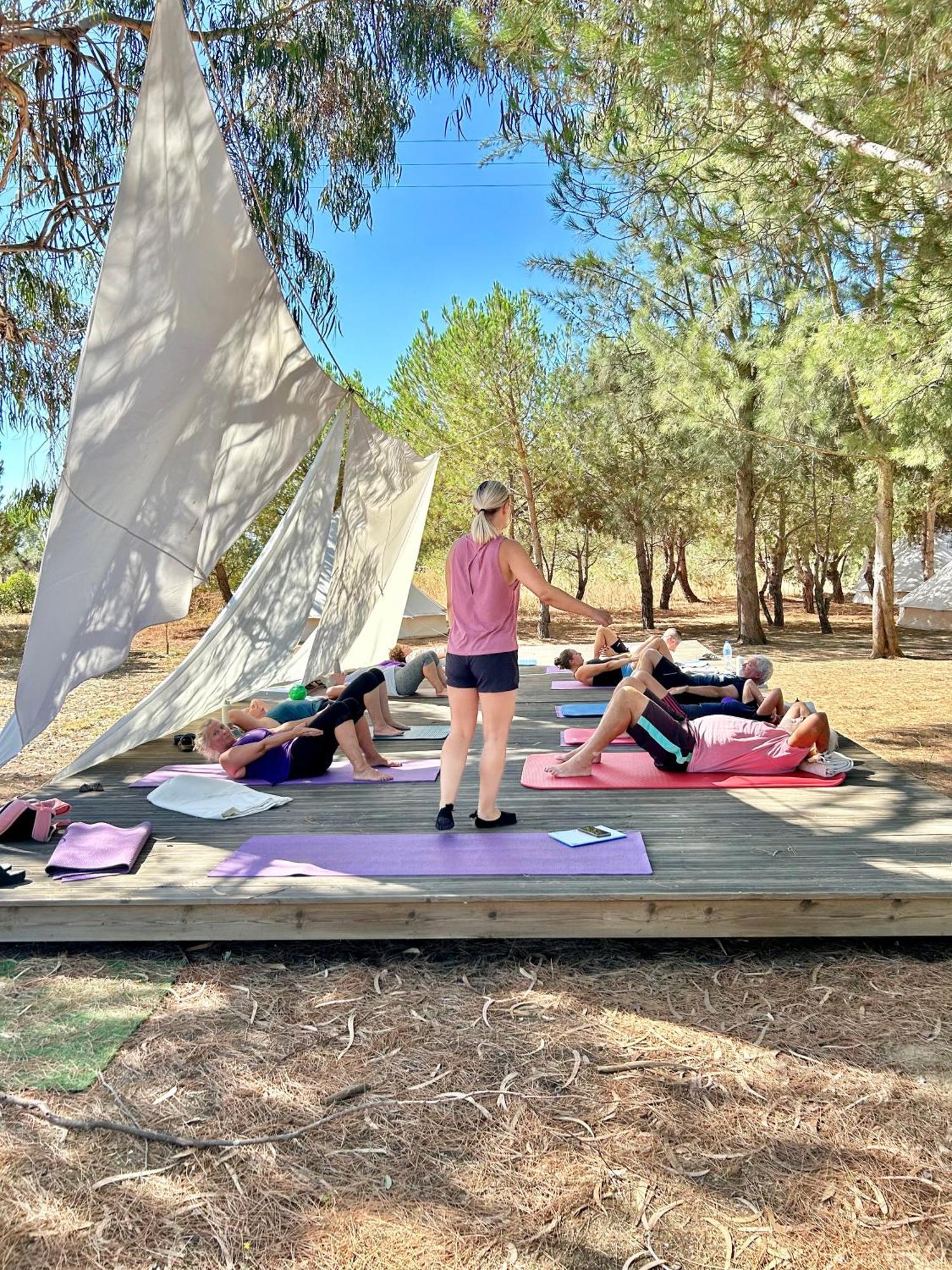 Glamping On Organic Yoga Farm With Natural Swimming Pool Near Beach 몬카라파초 외부 사진